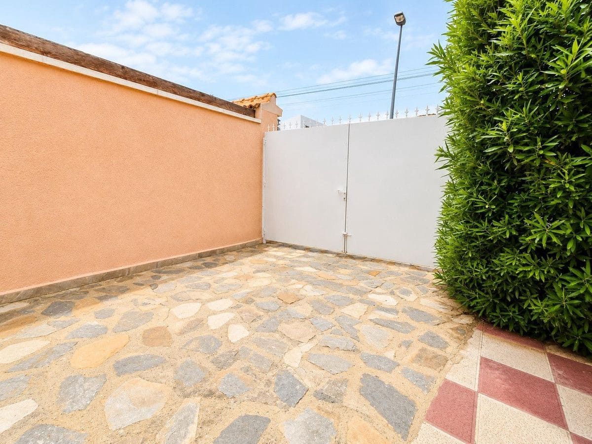 3 sovrum Villa till salu i Pilar de la Horadada - 449 000 € (Ref: 10028166)