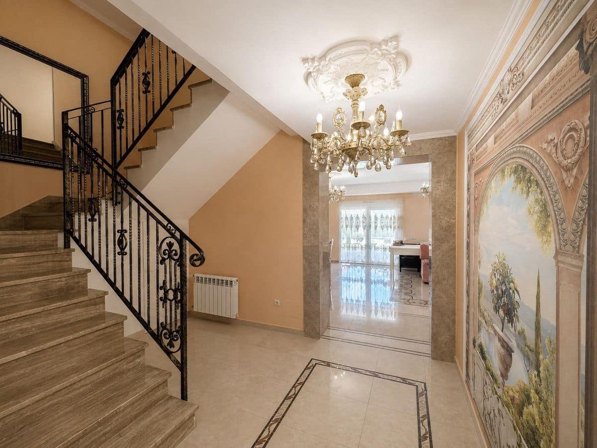 12 bedroom Villa for sale in Orihuela Costa - € 1,750,000 (Ref: 10028168)