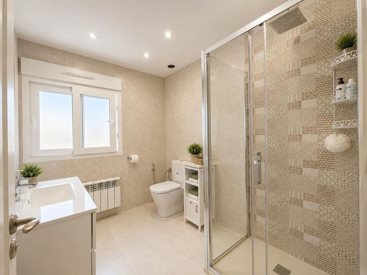 12 bedroom Villa for sale in Orihuela Costa - € 1,750,000 (Ref: 10028168)