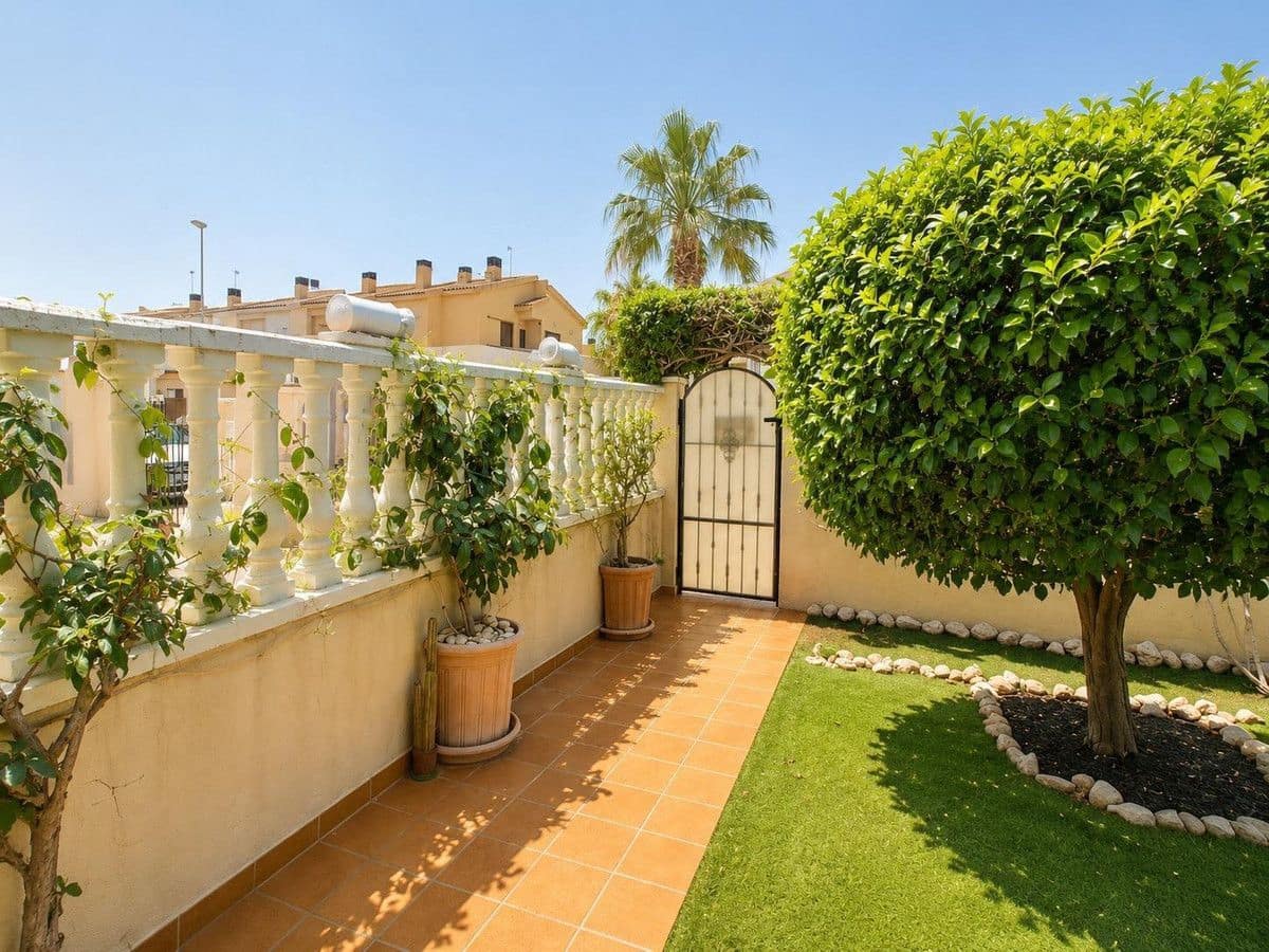2 sypialnia Willa na sprzedaż w Orihuela Costa - 225 000 € (Ref: 10028169)