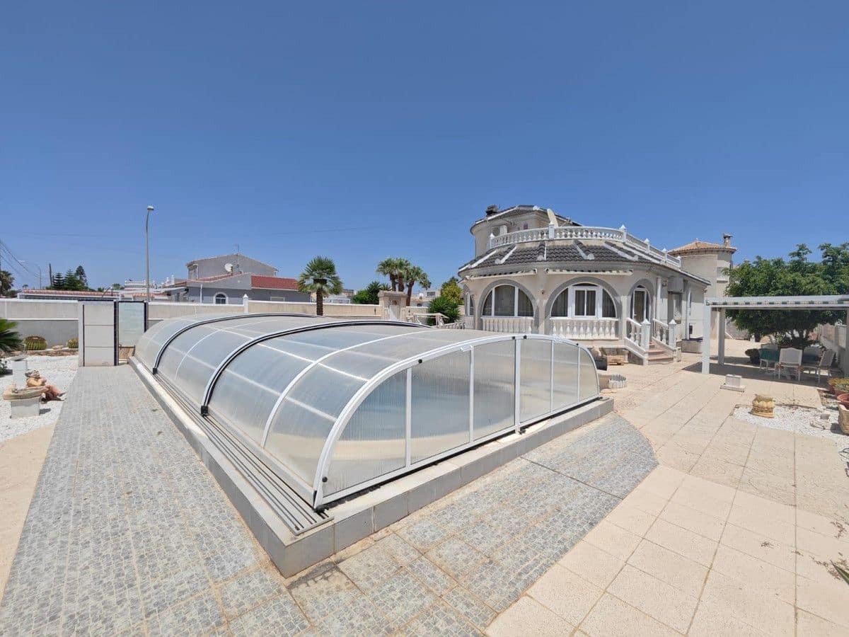 3 soveværelse Villa til salg i San Luis - € 450.000 (Ref: 10028174)