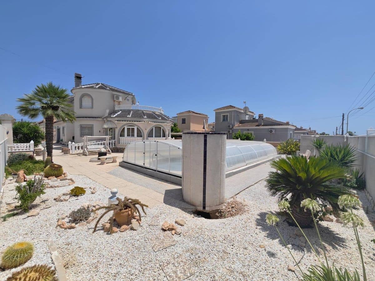 3 soveværelse Villa til salg i San Luis - € 450.000 (Ref: 10028174)