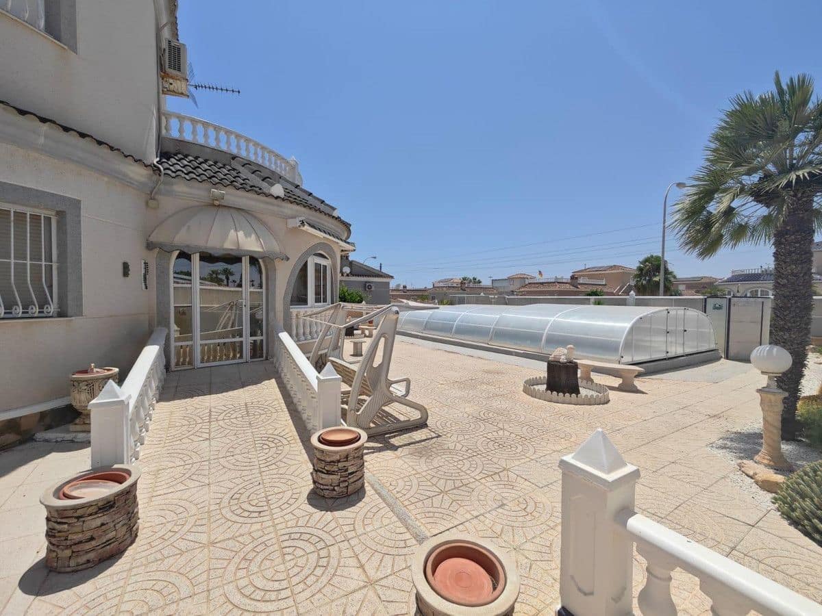 3 soveværelse Villa til salg i San Luis - € 450.000 (Ref: 10028174)