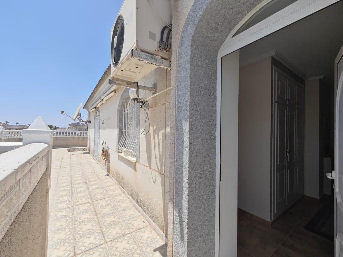 3 soveværelse Villa til salg i San Luis - € 450.000 (Ref: 10028174)