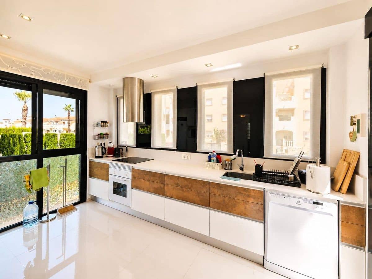 5 slaapkamer Villa te koop in Orihuela Costa - € 900.000 (Ref: 10028182)