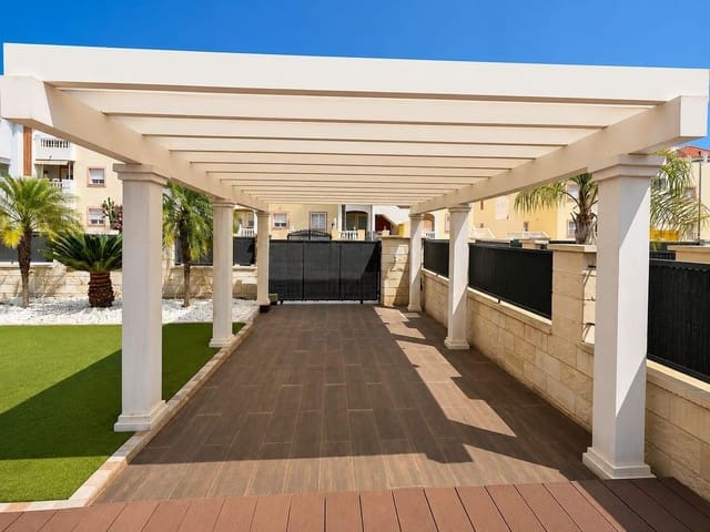 5 slaapkamer Villa te koop in La Zenia, Orihuela - € 900.000 (Ref: 10028182)
