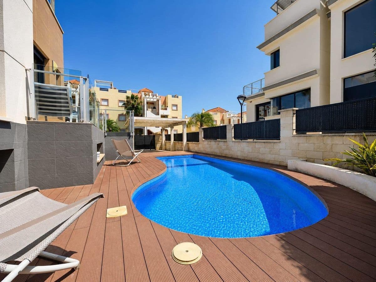 5 slaapkamer Villa te koop in Orihuela Costa - € 900.000 (Ref: 10028182)