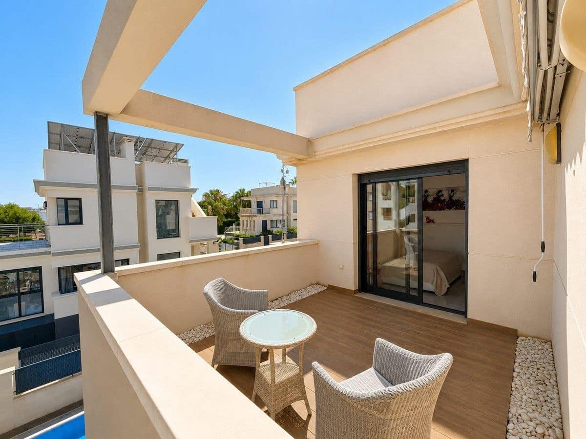 5 slaapkamer Villa te koop in Orihuela Costa - € 900.000 (Ref: 10028182)