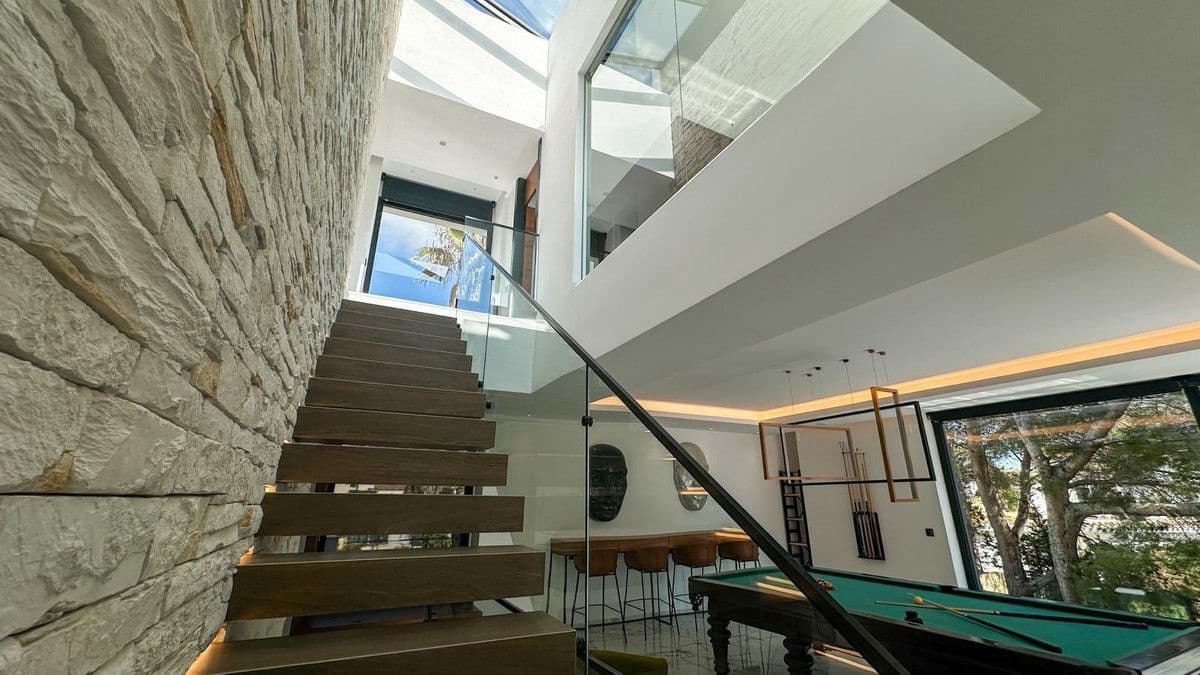 4 bedroom Villa for sale in Orihuela Costa - € 2,950,000 (Ref: 10028183)