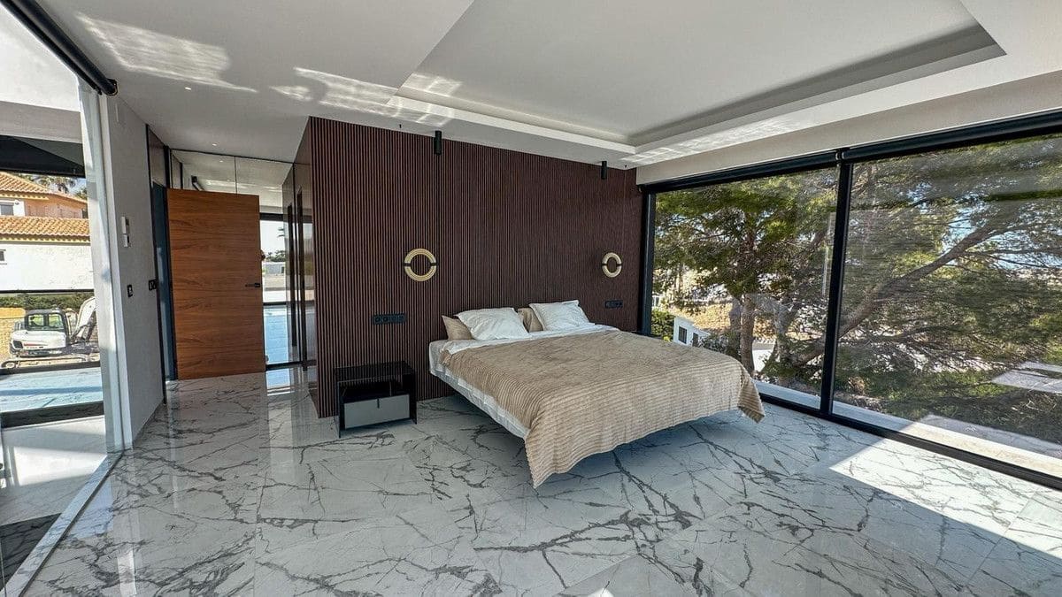 4 bedroom Villa for sale in Orihuela Costa - € 2,950,000 (Ref: 10028183)