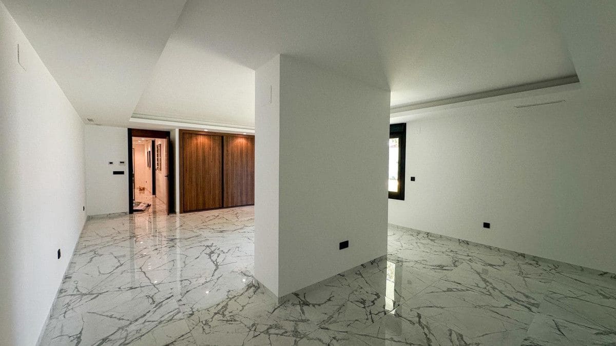4 bedroom Villa for sale in Orihuela Costa - € 2,950,000 (Ref: 10028183)