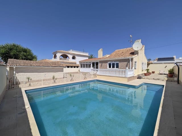 2 bedroom Villa for sale in Orihuela Costa, Orihuela - € 375,000 (Ref: 10028188)