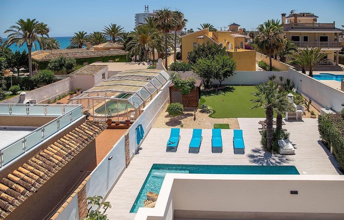3 camera da letto Villa in vendita in La Zenia con piscina - 940.000 € (Rif: 10028189)