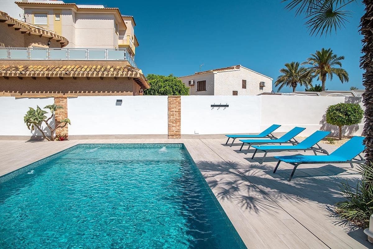 3 camera da letto Villa in vendita in La Zenia con piscina - 940.000 € (Rif: 10028189)