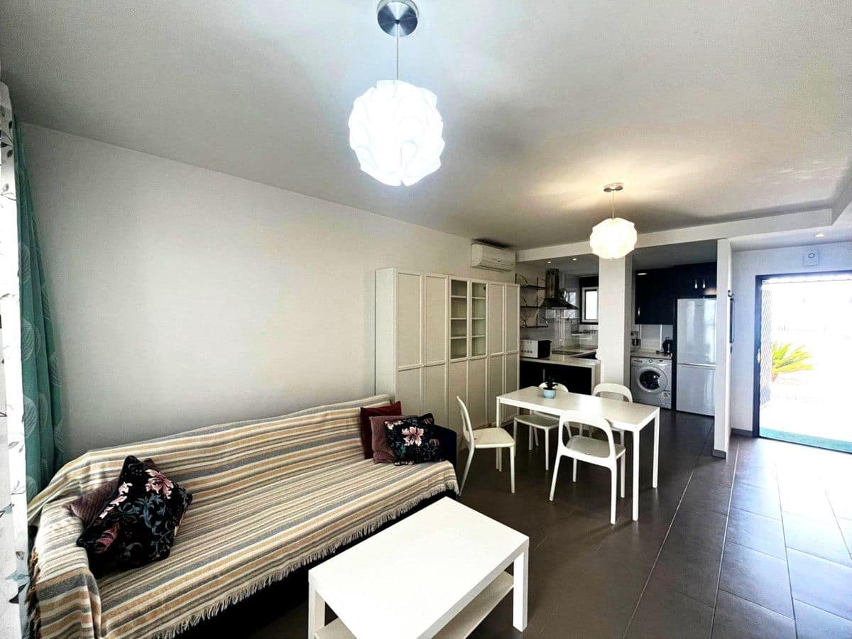 2 bedroom Villa for sale in La Zenia - € 267,000 (Ref: 10028194)