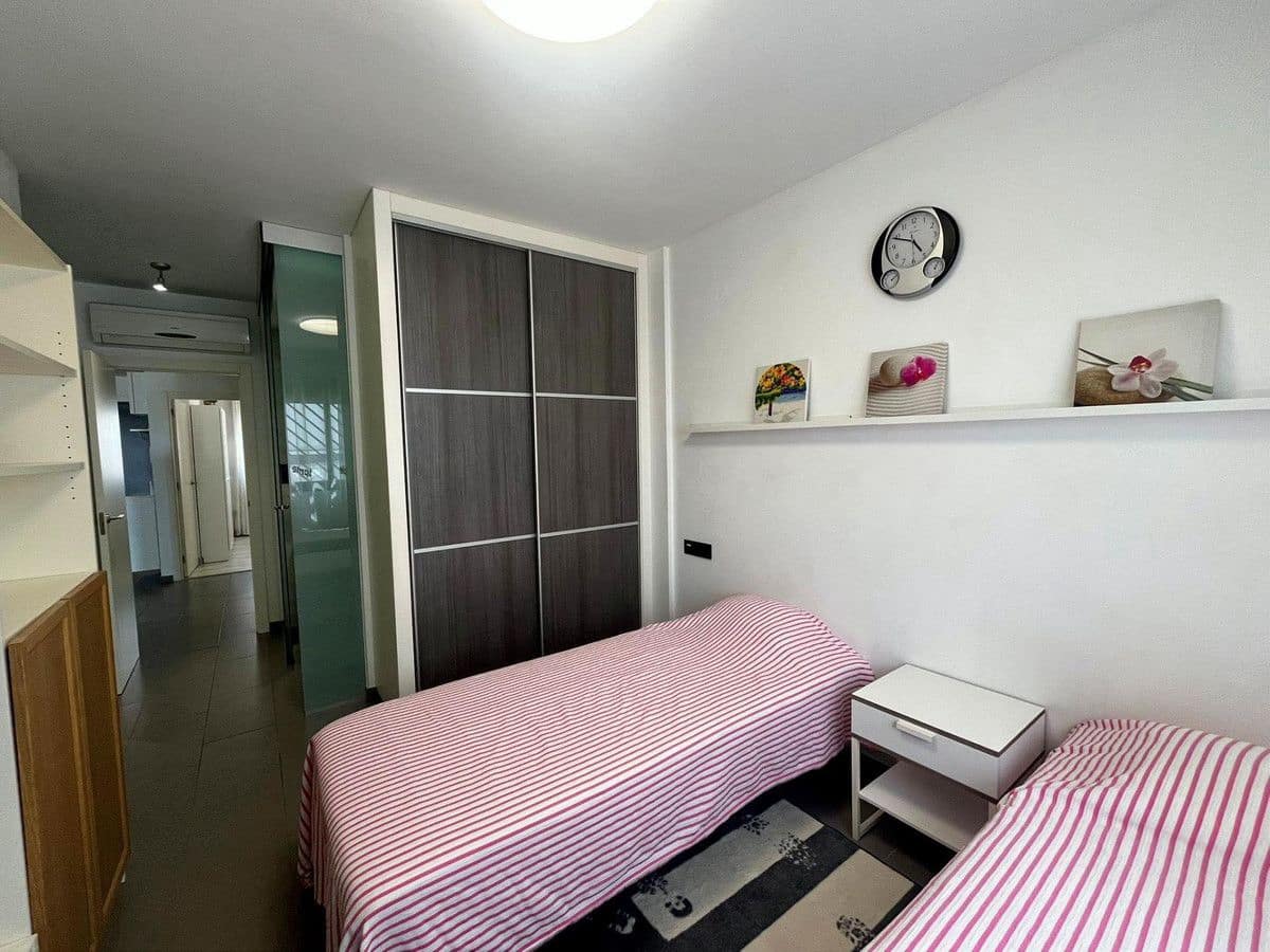 2 bedroom Villa for sale in La Zenia - € 267,000 (Ref: 10028194)
