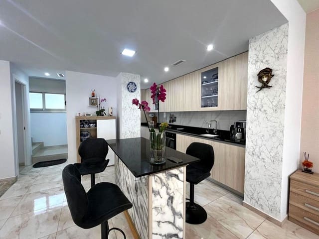 3 bedroom Villa for sale in Orihuela Costa, Orihuela - € 469,000 (Ref: 10028197)