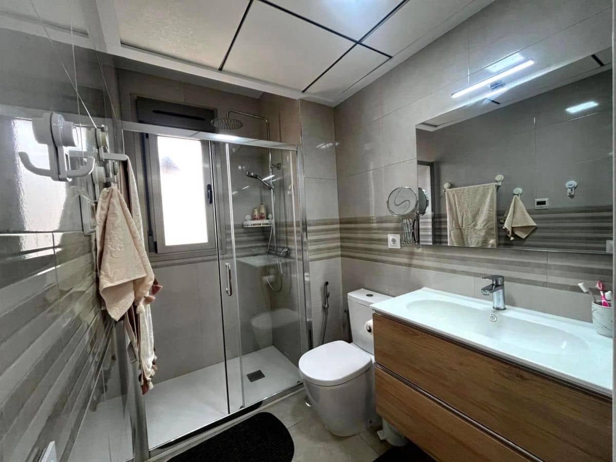 3 bedroom Villa for sale in Orihuela Costa - € 469,000 (Ref: 10028197)