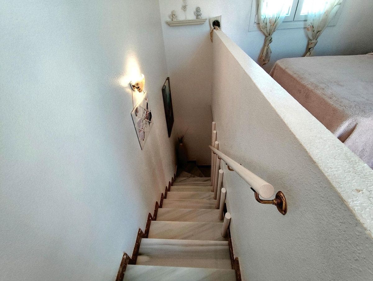 Chalet de 4 habitaciones en La Zenia en venta con piscina - 280.000 € (Ref: 10028198)
