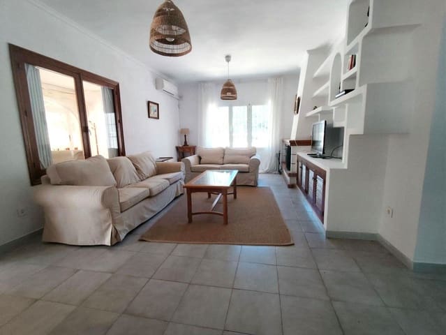 3 bedroom Villa for sale in Cabo Roig, Orihuela - € 750,000 (Ref: 10028199)
