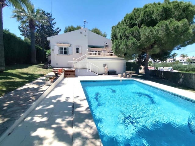 3 bedroom Villa for sale in Cabo Roig, Orihuela - € 750,000 (Ref: 10028199)