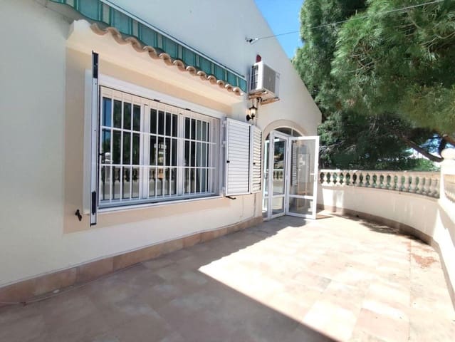 3 bedroom Villa for sale in Cabo Roig, Orihuela - € 750,000 (Ref: 10028199)