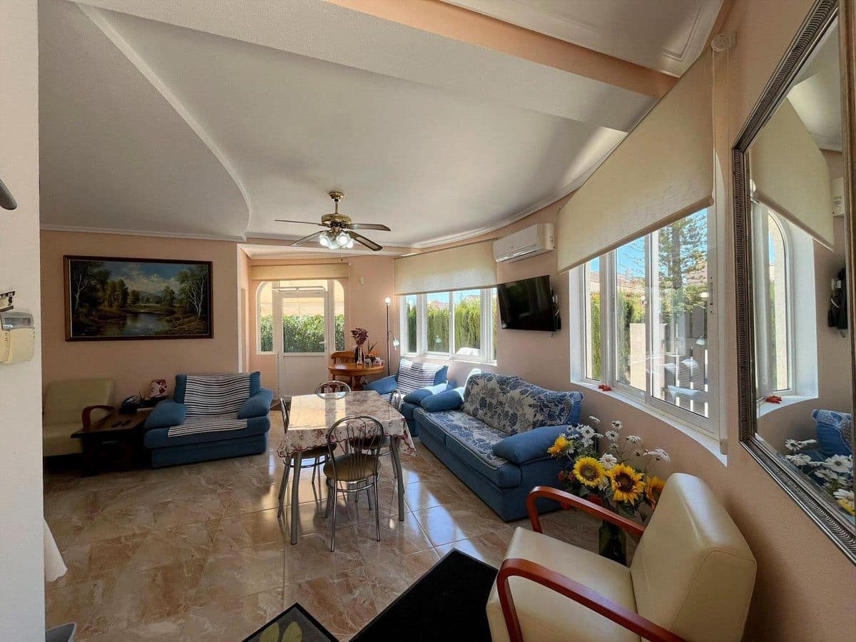 3 chambre Villa/Maison à vendre à Playa Flamenca - 555 000 € (Ref: 10028202)