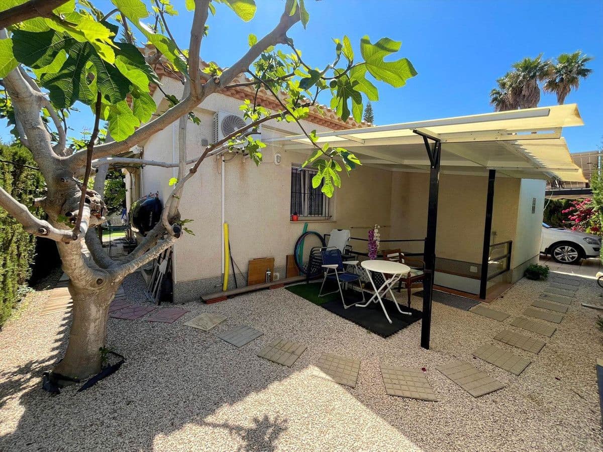3 chambre Villa/Maison à vendre à Playa Flamenca - 555 000 € (Ref: 10028202)