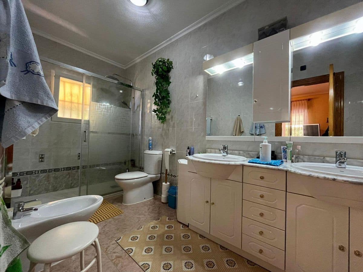 3 chambre Villa/Maison à vendre à Playa Flamenca - 555 000 € (Ref: 10028202)