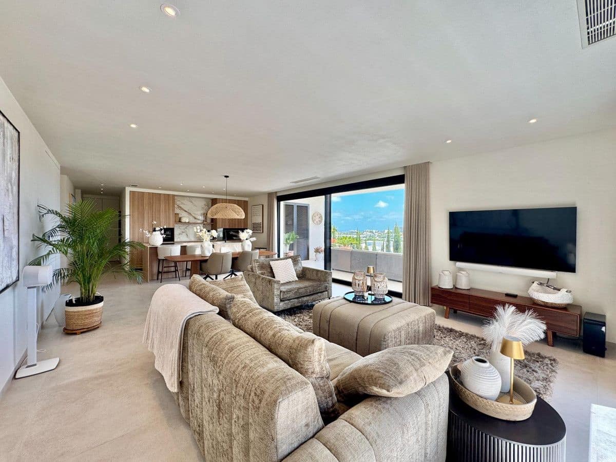3 camera da letto Appartamento in vendita in Las Colinas Golf con piscina - 819.000 € (Rif: 10028204)