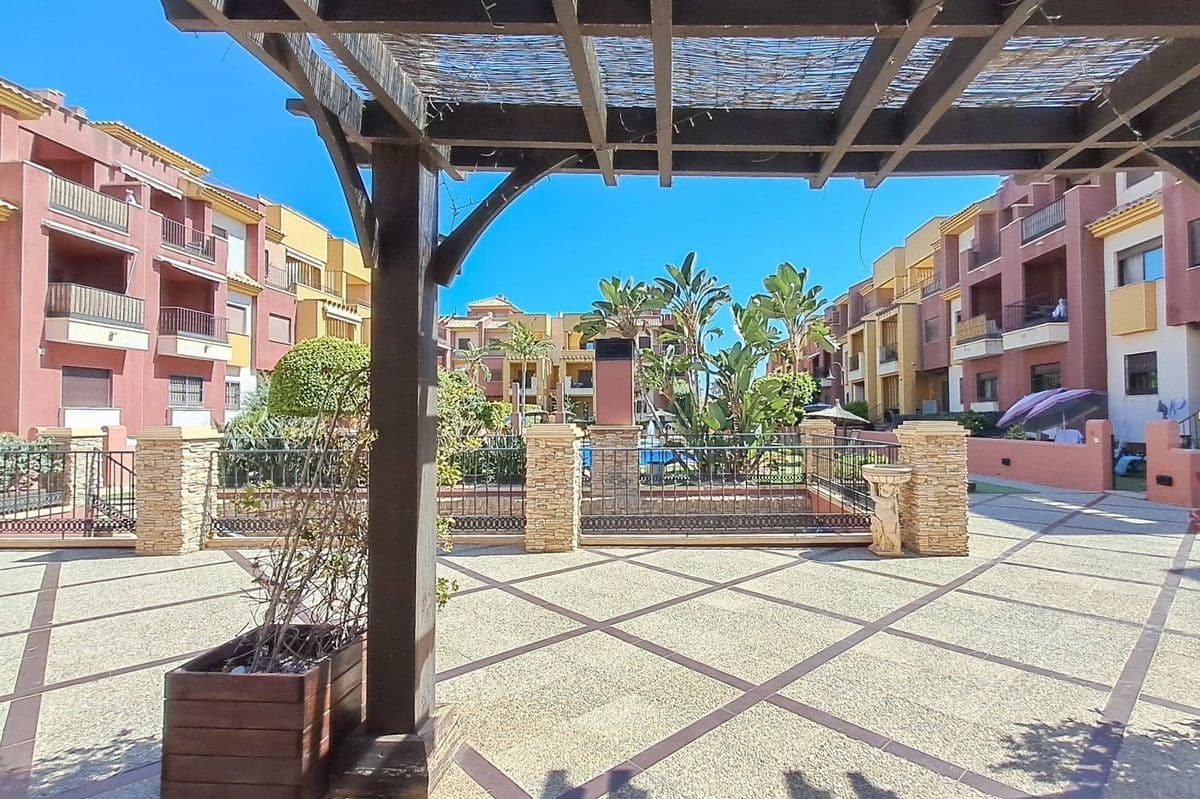 2 soveværelse Lejlighed til salg i La Regia med swimmingpool - € 239.000 (Ref: 10028207)