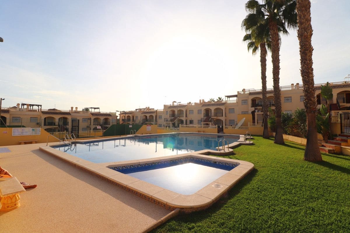 2 camera da letto Villa in vendita in Algorfa con piscina - 164.950 € (Rif: 10028210)