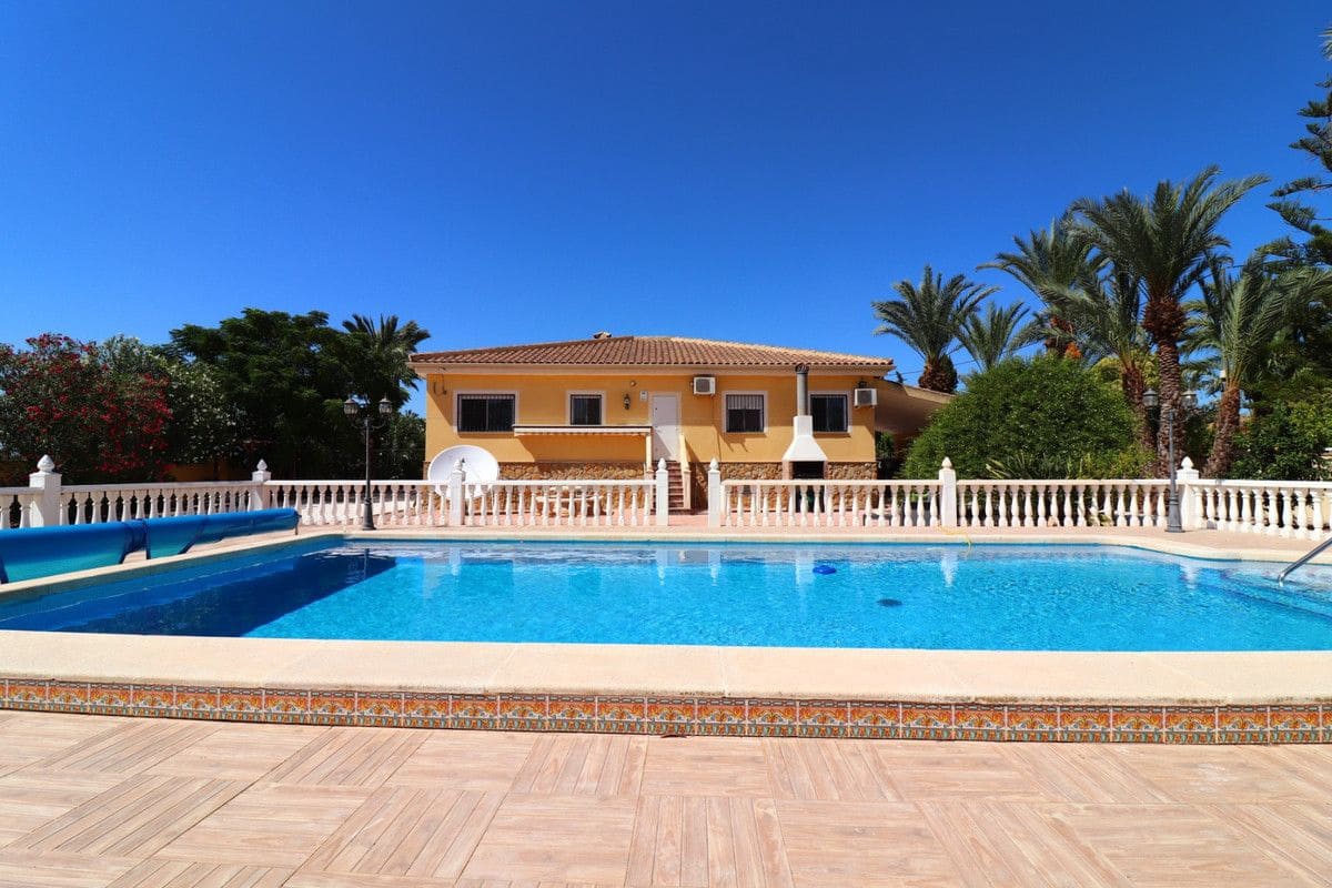 3 camera da letto Villa in vendita in Catral con piscina - 375.000 € (Rif: 10028211)