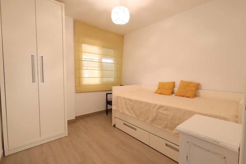 3 makuuhuone Huoneisto myytävänä paikassa Campoamor mukana uima-altaan - 305 000 € (Ref: 10028215)