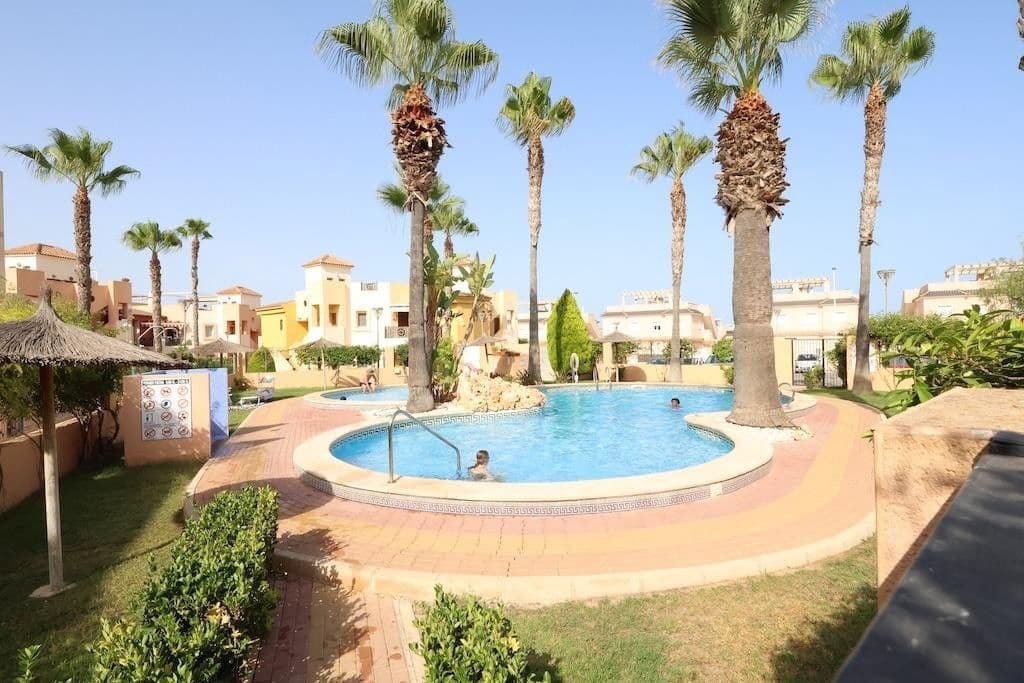 2 sypialnia Willa na sprzedaż w Orihuela Costa z basenem - 200 000 € (Ref: 10028220)