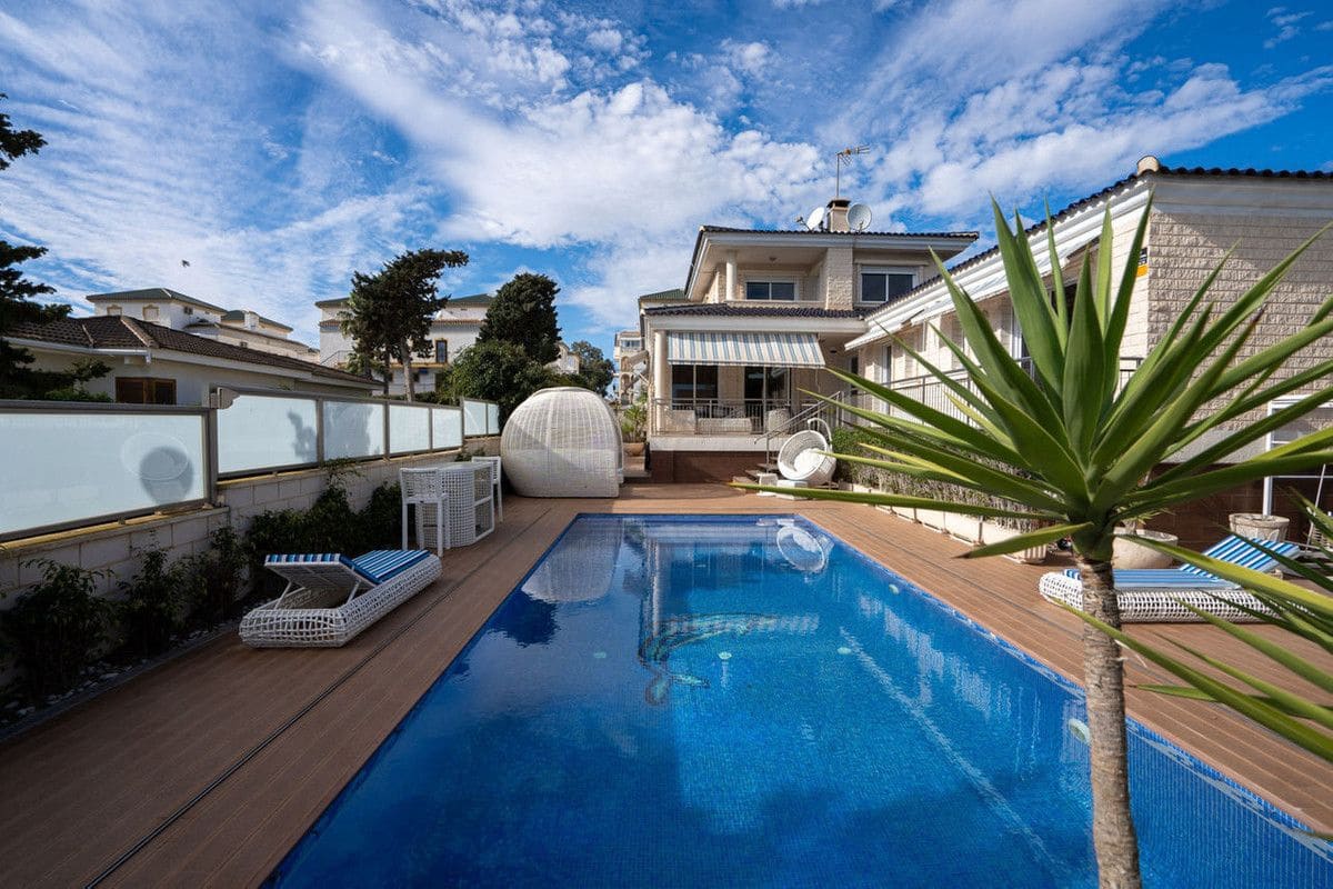 5 sypialnia Willa na sprzedaż w La Mata - 1 170 000 € (Ref: 10028224)
