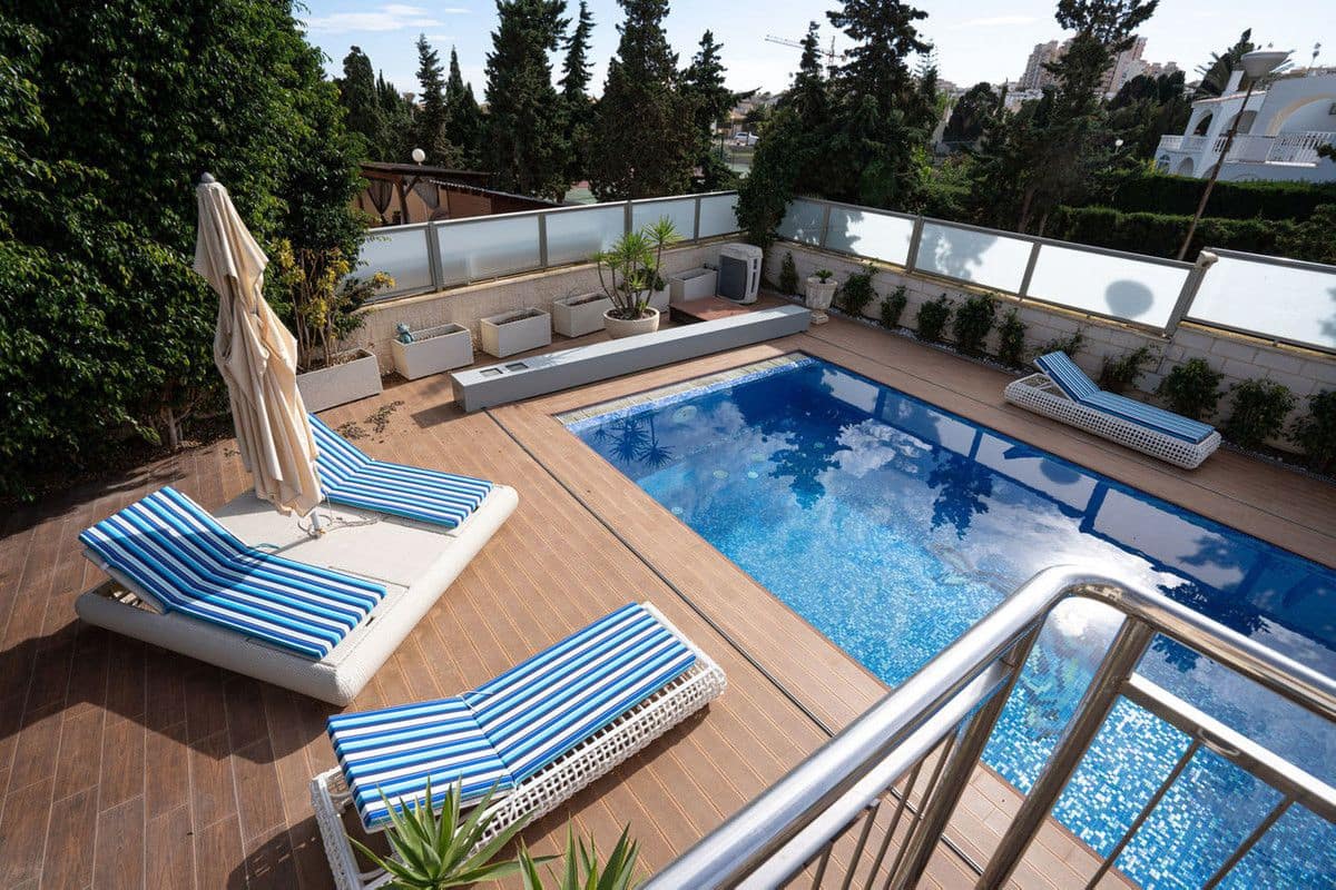 5 sypialnia Willa na sprzedaż w La Mata - 1 170 000 € (Ref: 10028224)