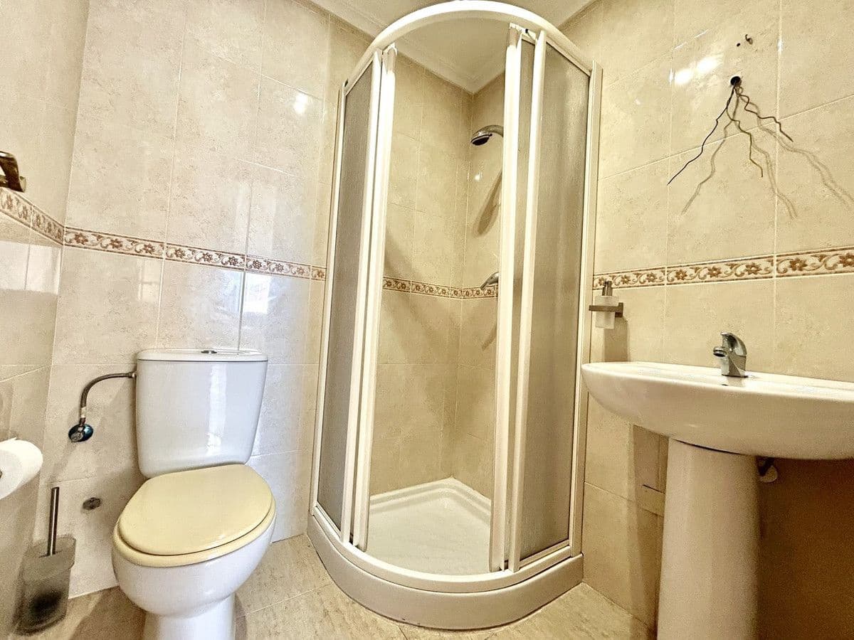 2 bedroom Apartment for sale in Torrevieja - € 143,500 (Ref: 10028225)