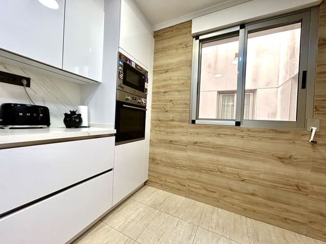 2 Zimmer Apartment zu verkaufen in Torrevieja - 259.000 € (Ref: 10028226)