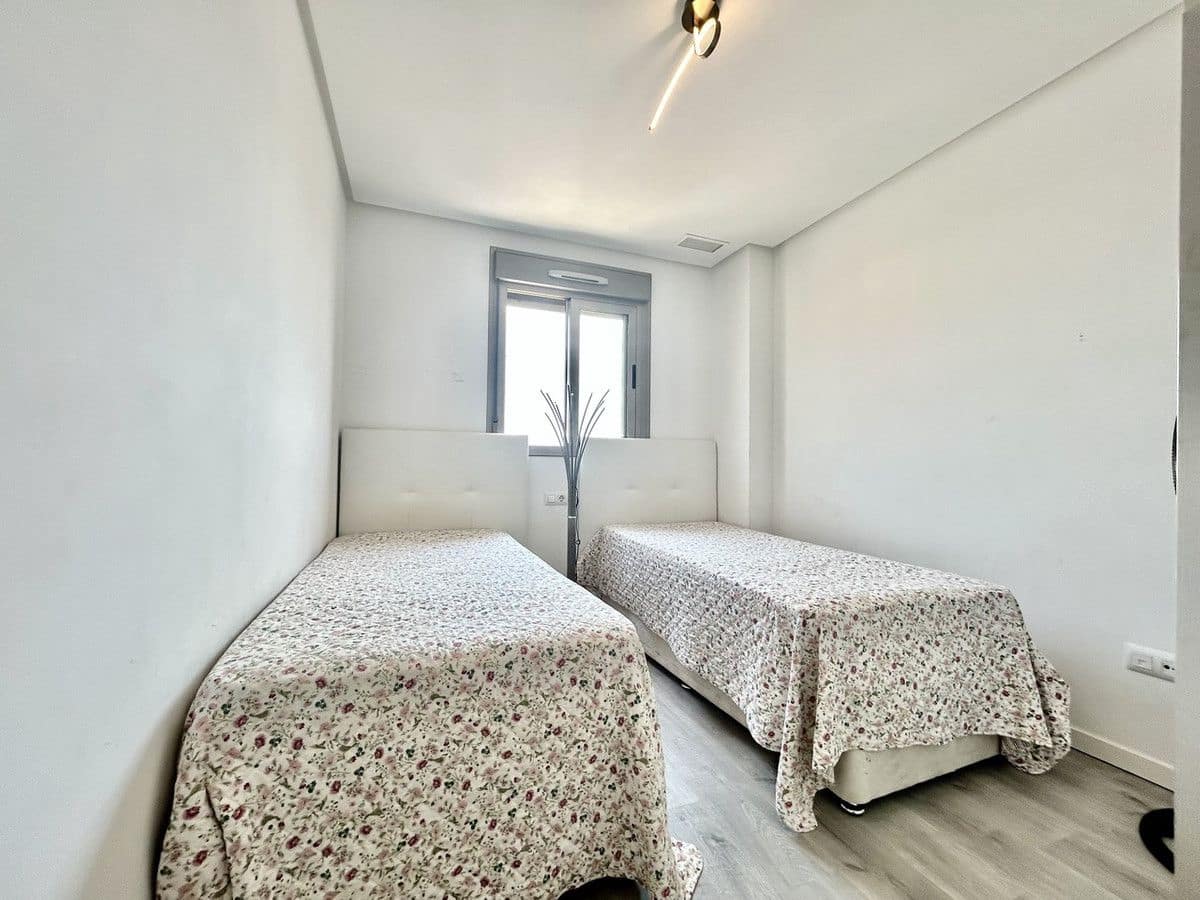 2 sypialnia Apartament na sprzedaż w Orihuela Costa - 299 000 € (Ref: 10028235)