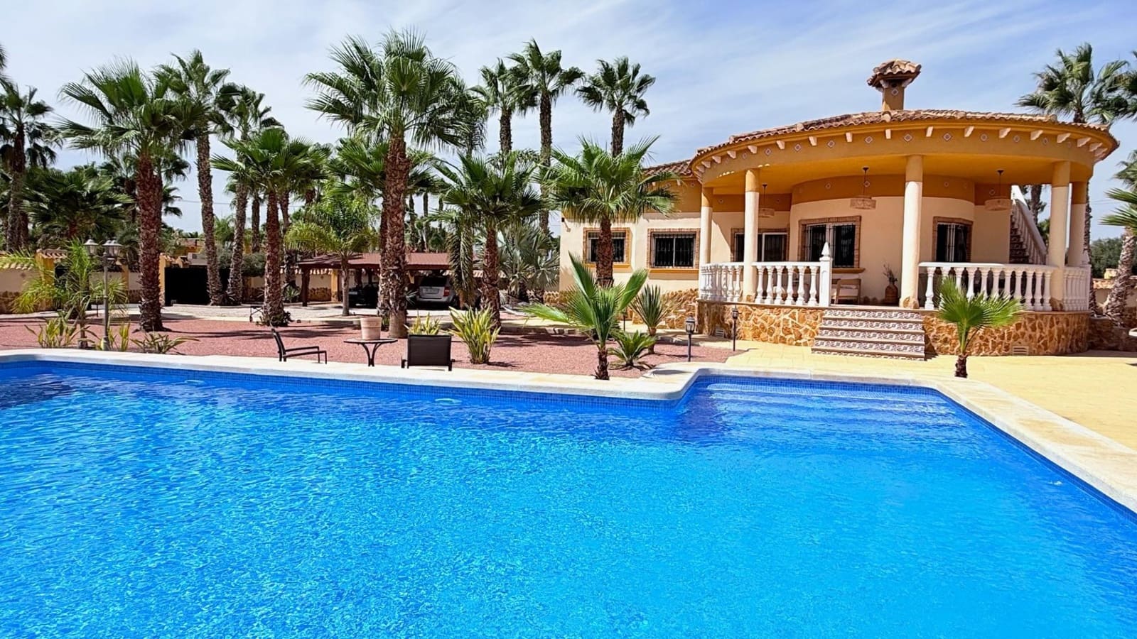 3 bedroom Villa for sale in Catral with pool - € 430,000 (Ref: 10028242)