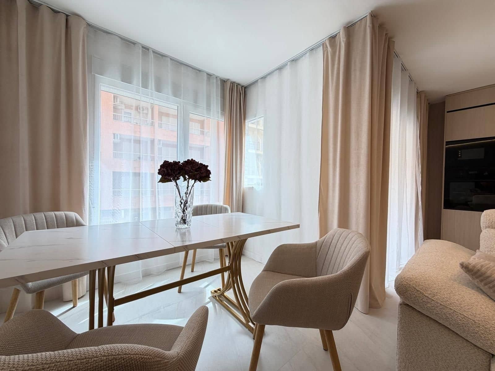 4 makuuhuone Huoneisto myytävänä paikassa Torrevieja - 285 000 € (Ref: 10028244)