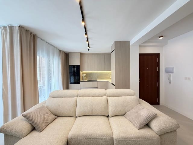 4 makuuhuone Huoneisto myytävänä paikassa Torrevieja - 285 000 € (Ref: 10028244)