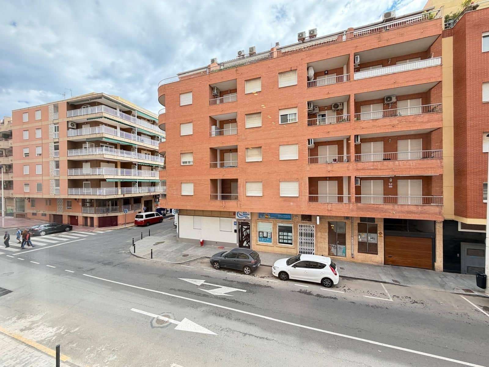 4 makuuhuone Huoneisto myytävänä paikassa Torrevieja - 285 000 € (Ref: 10028244)