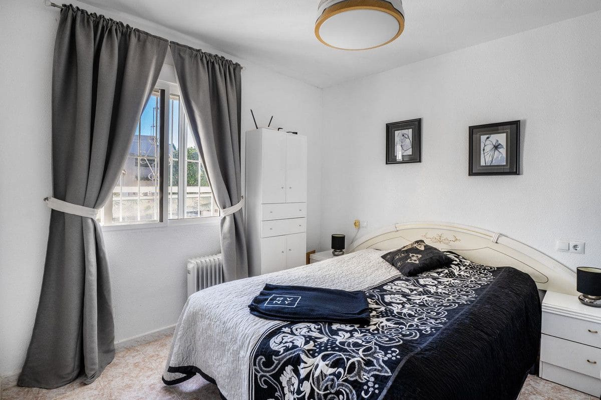 2 makuuhuone Huvila myytävänä paikassa Orihuela mukana uima-altaan - 189 000 € (Ref: 10028253)