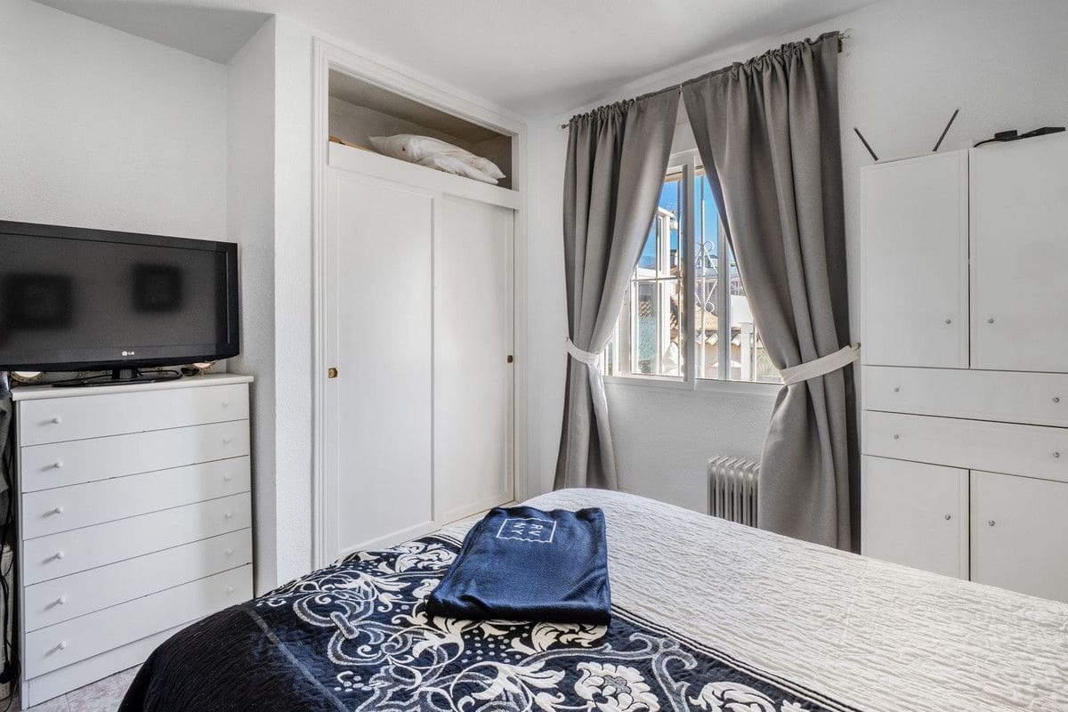 2 makuuhuone Huvila myytävänä paikassa Orihuela mukana uima-altaan - 189 000 € (Ref: 10028253)
