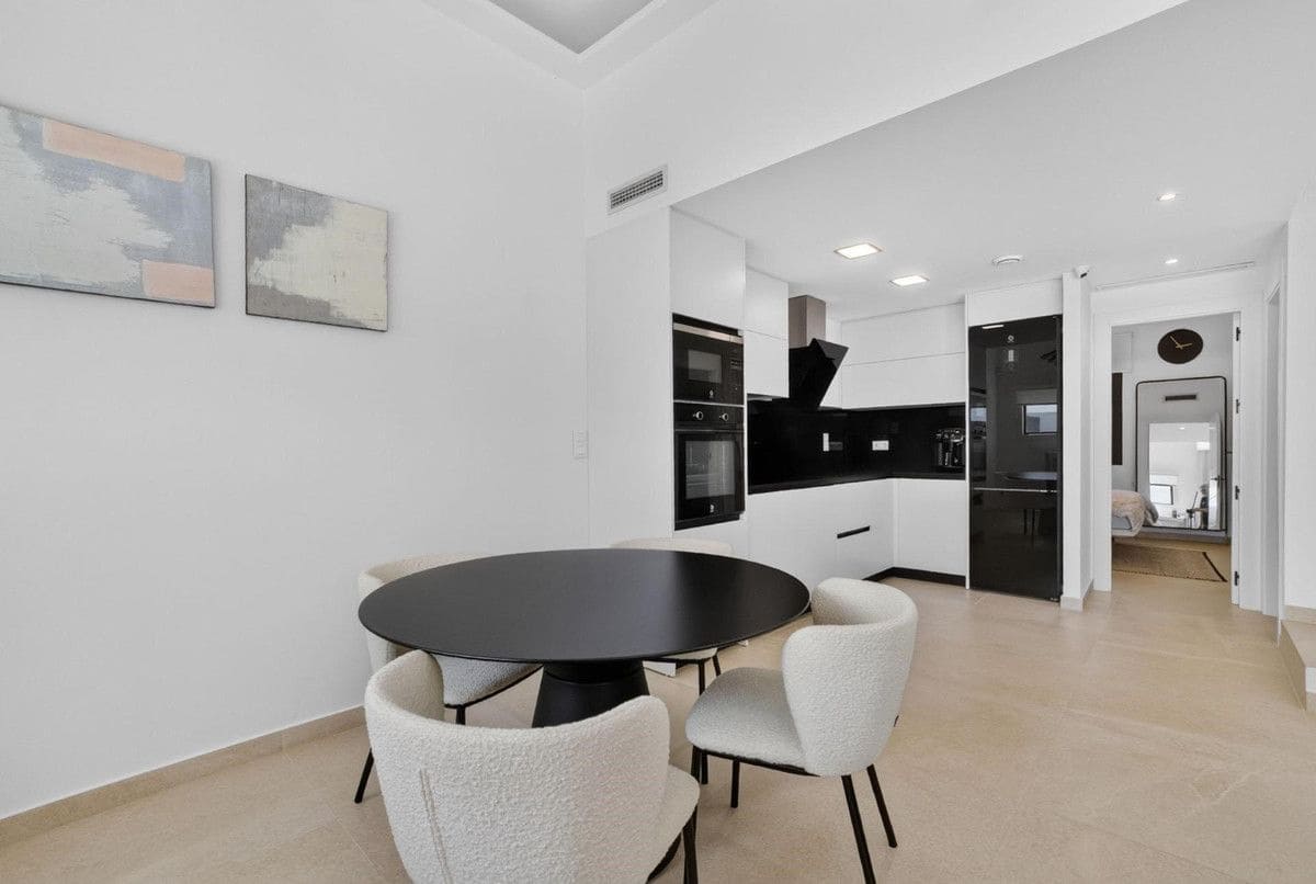 Chalet de 3 habitaciones en El Raso en venta - 450.000 € (Ref: 10028262)