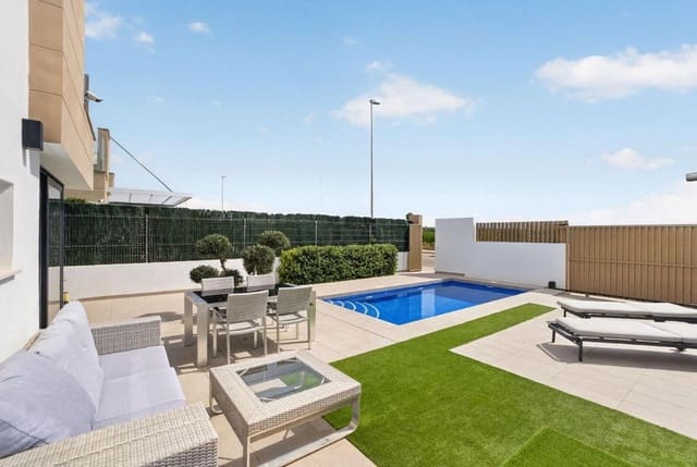Chalet de 3 habitaciones en El Raso, Guardamar del Segura en venta - 450.000 € (Ref: 10028262)