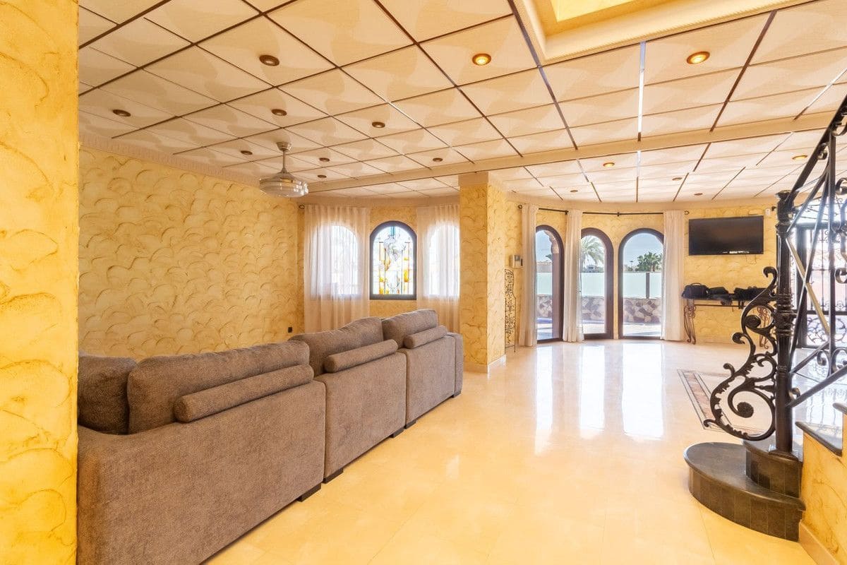 4 camera da letto Villa in vendita in Orihuela Costa - 1.199.000 € (Rif: 10028263)