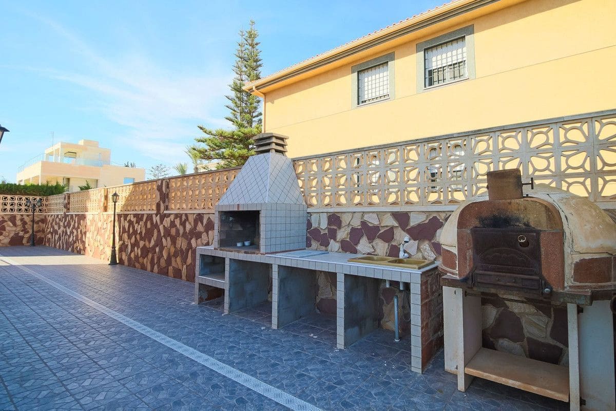 4 camera da letto Villa in vendita in Orihuela Costa - 1.199.000 € (Rif: 10028263)
